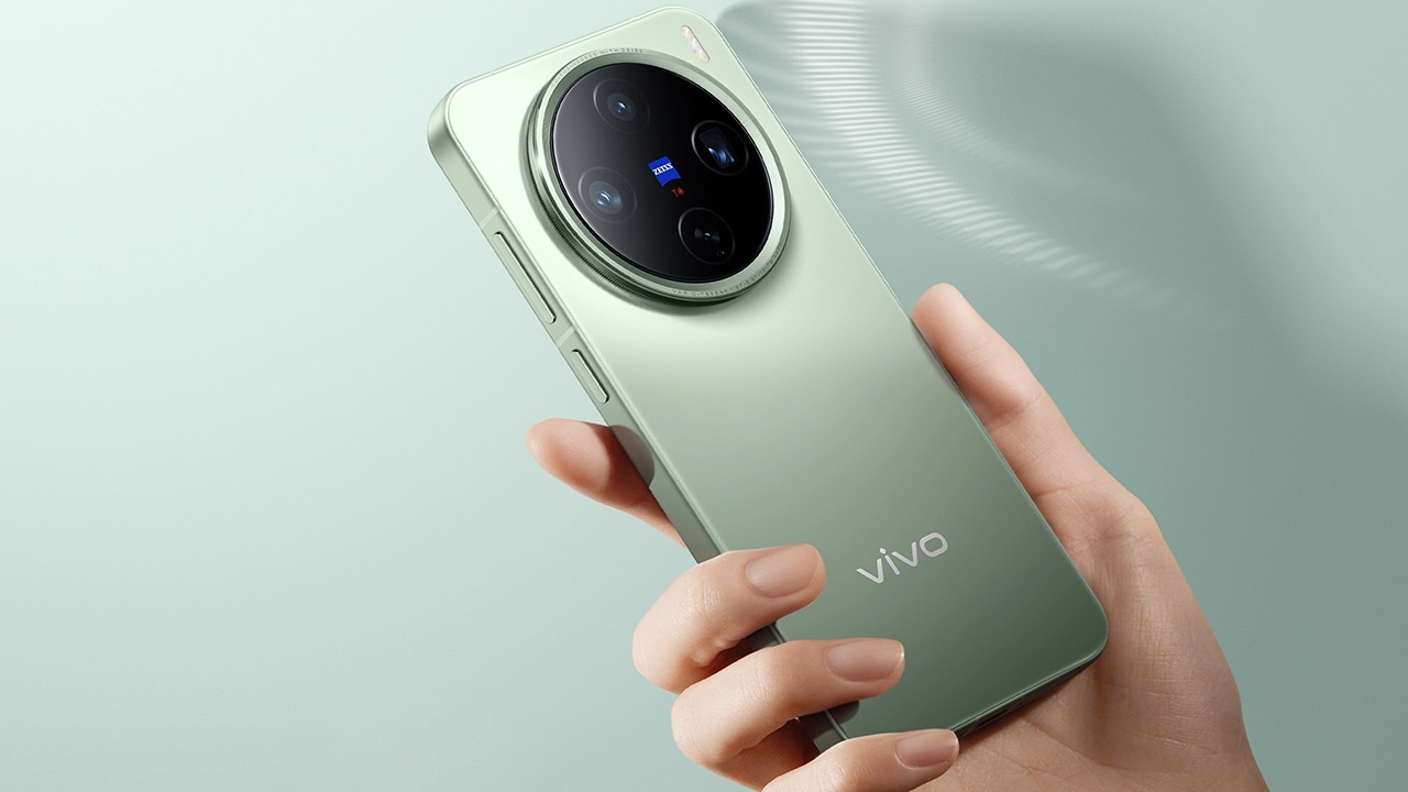 Hivatalos kicsomagoló videón a vivo S30 Pro mini – fémkeret, 6500 mAh akku és periszkópos kamera